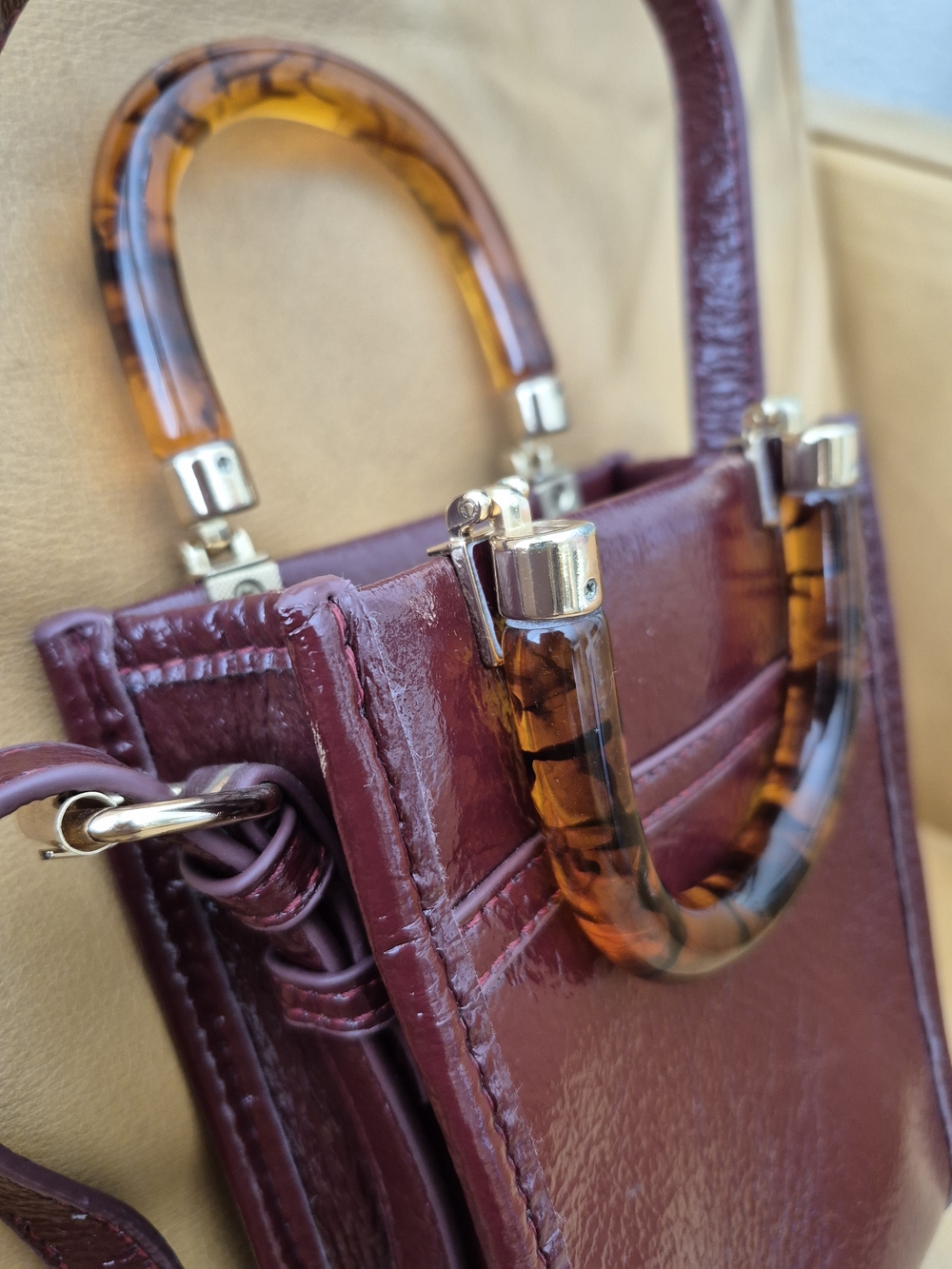 Anthropologie Small Burgundy Crossbody Bag with Tortoiseshell Handles - Picture 4 of 8